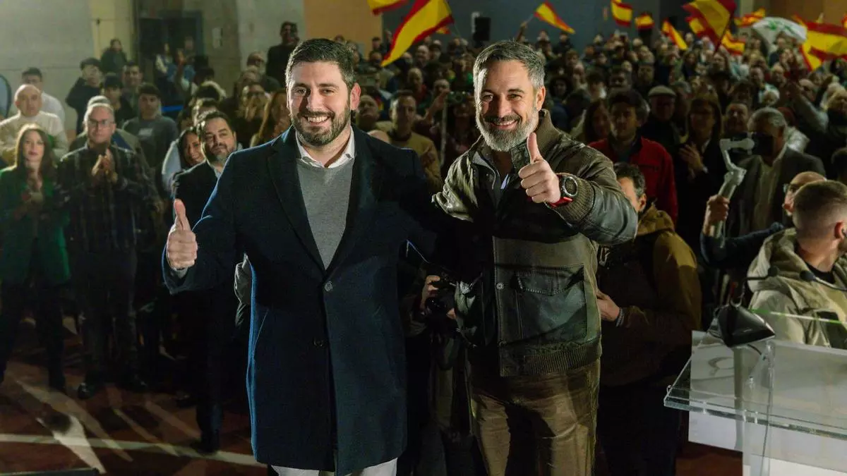Abascal avisa a Azcón: Vox busca duplicar escaños en Aragón