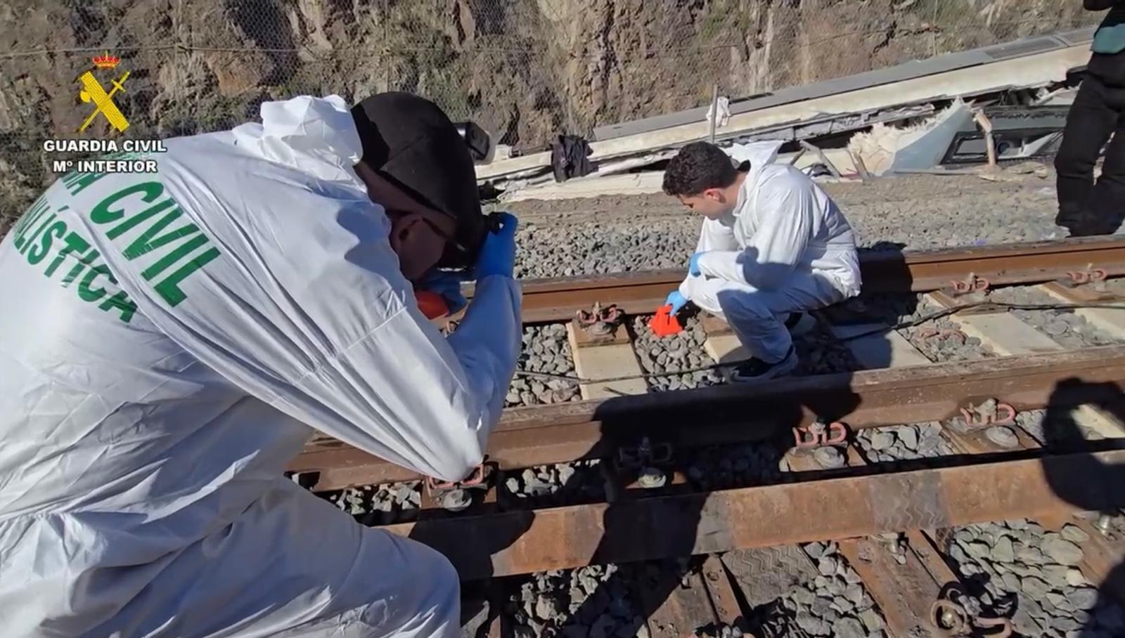 Ascienden a 45 los muertos en el accidente de Adamuz
