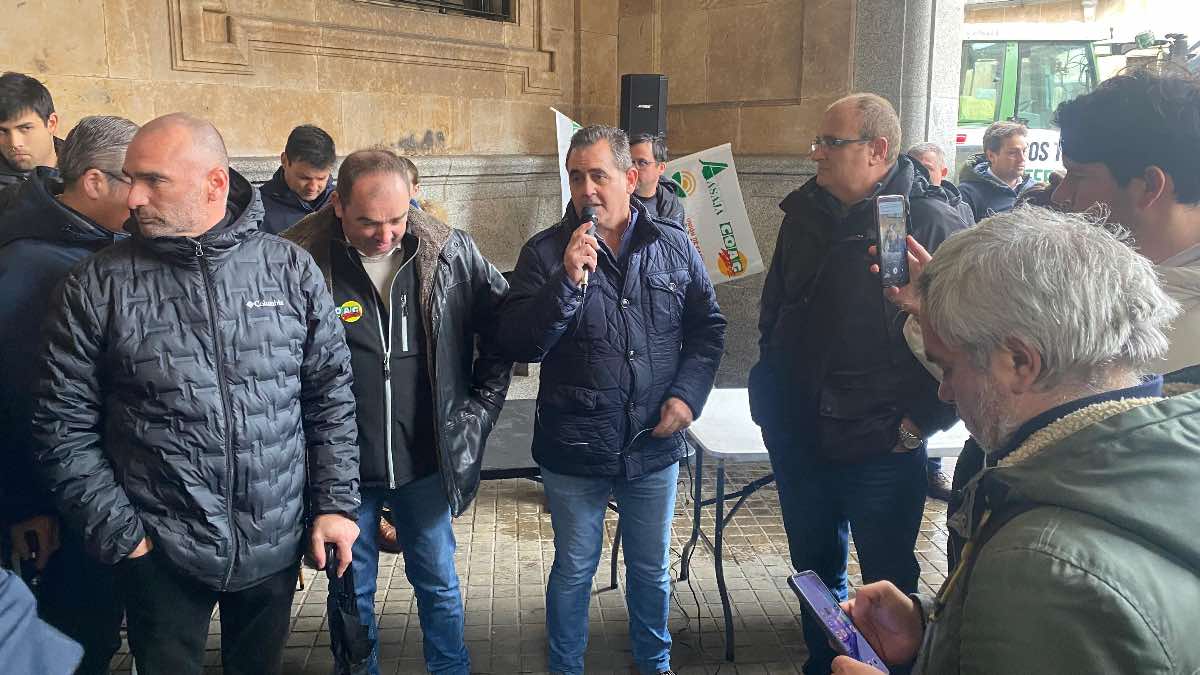 Agricultores alertan del fin de la producción por el Mercosur