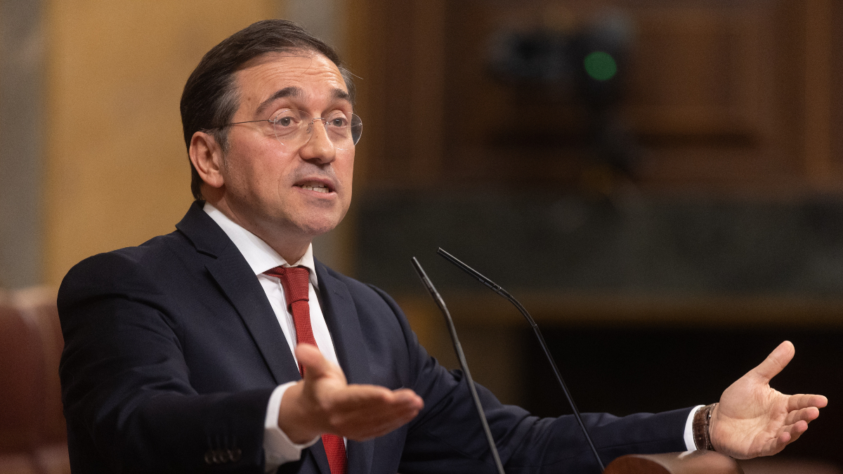 Albares anima a Delcy Rodríguez a liberar presos políticos
