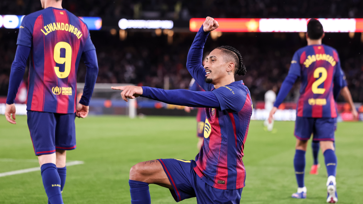 Barcelona golea al Oviedo y recupera el liderato de Liga
