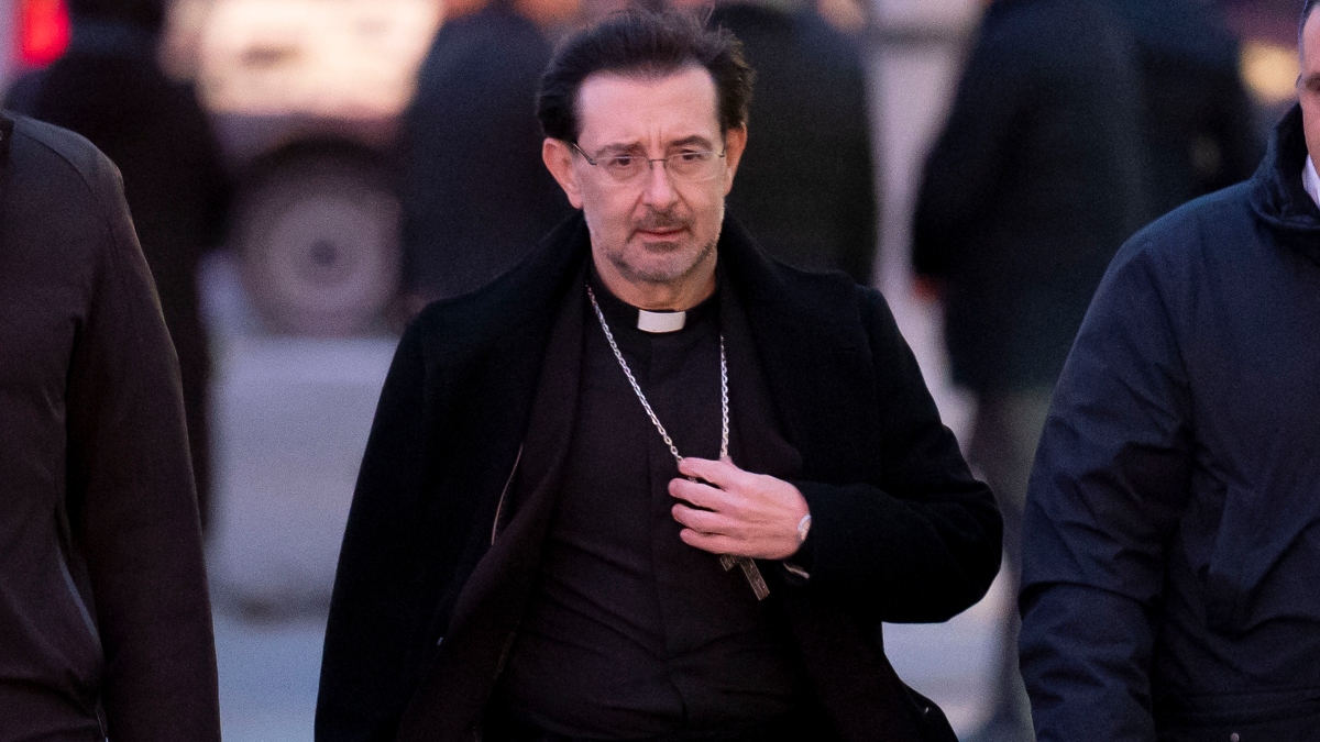 Cardenal Cobo pide concordia en el funeral de Adamuz