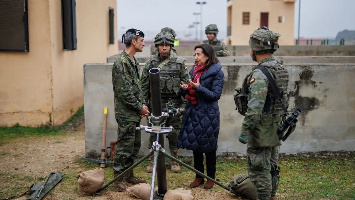 Defensa lanza 12.000 plazas pero bajará sus efectivos