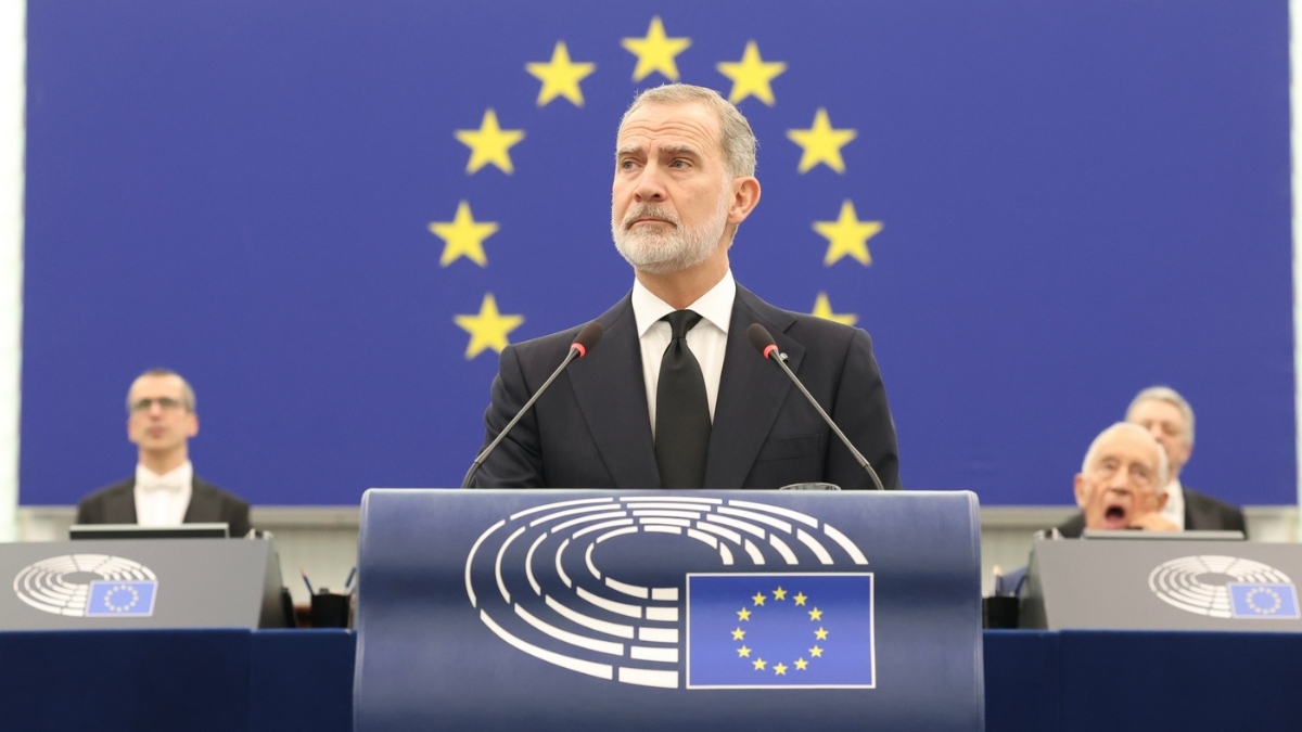 Felipe VI acude a Estrasburgo sin ministro de acompañamiento