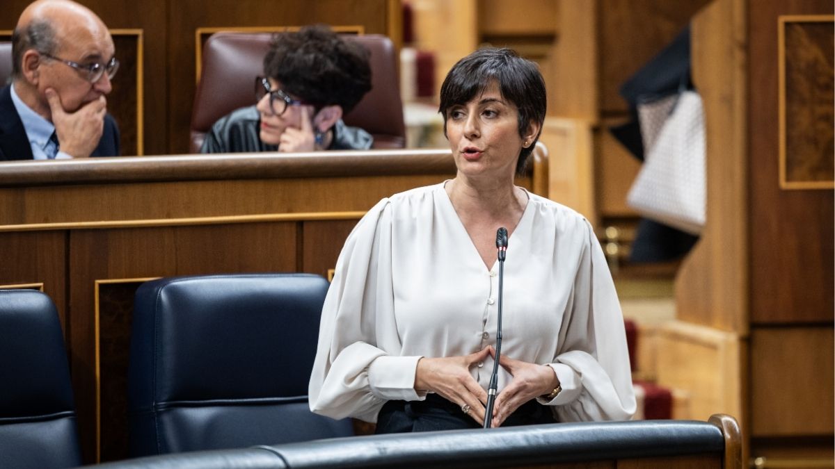Isabel Rodríguez critica la prórroga de alquileres de Sumar