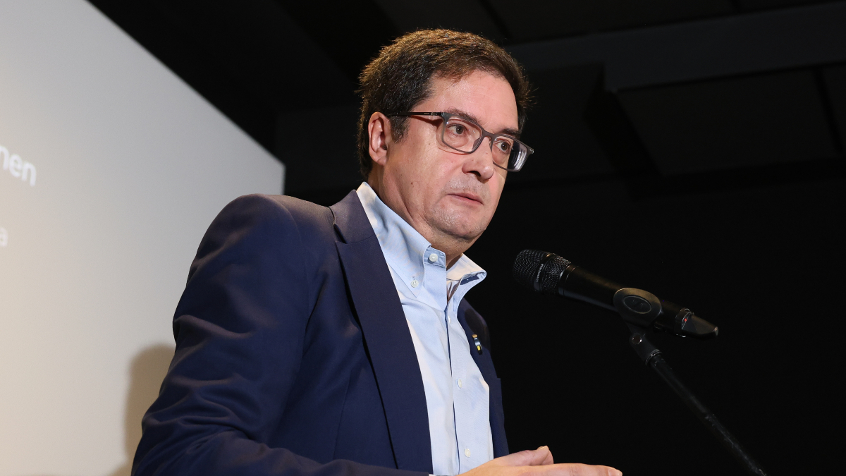 Óscar López aplicará la jornada de 35 horas a funcionarios
