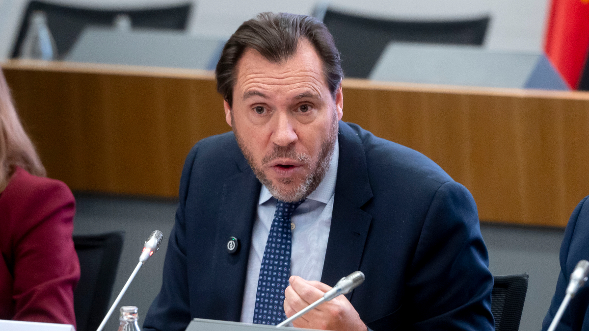 Puente adjudica la revisión de vías a la empresa de Koldo