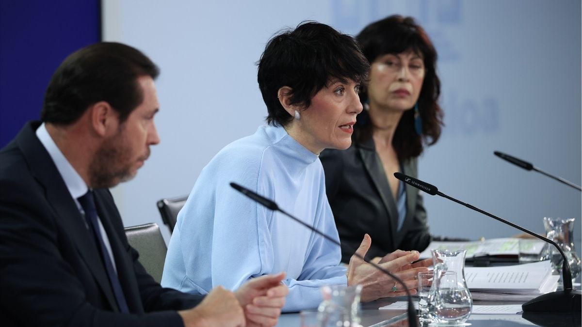 Regularización de medio millón de inmigrantes en España