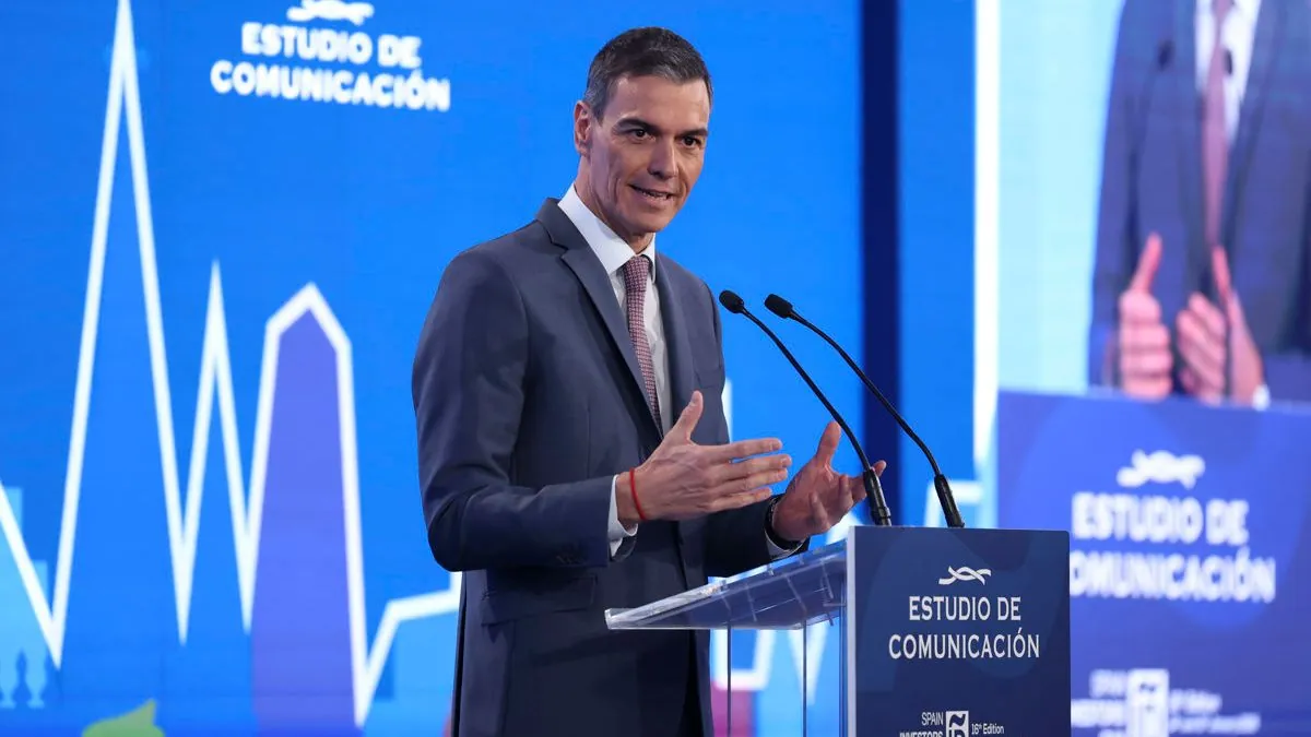 Sánchez promete transparencia tras los descarrilamientos