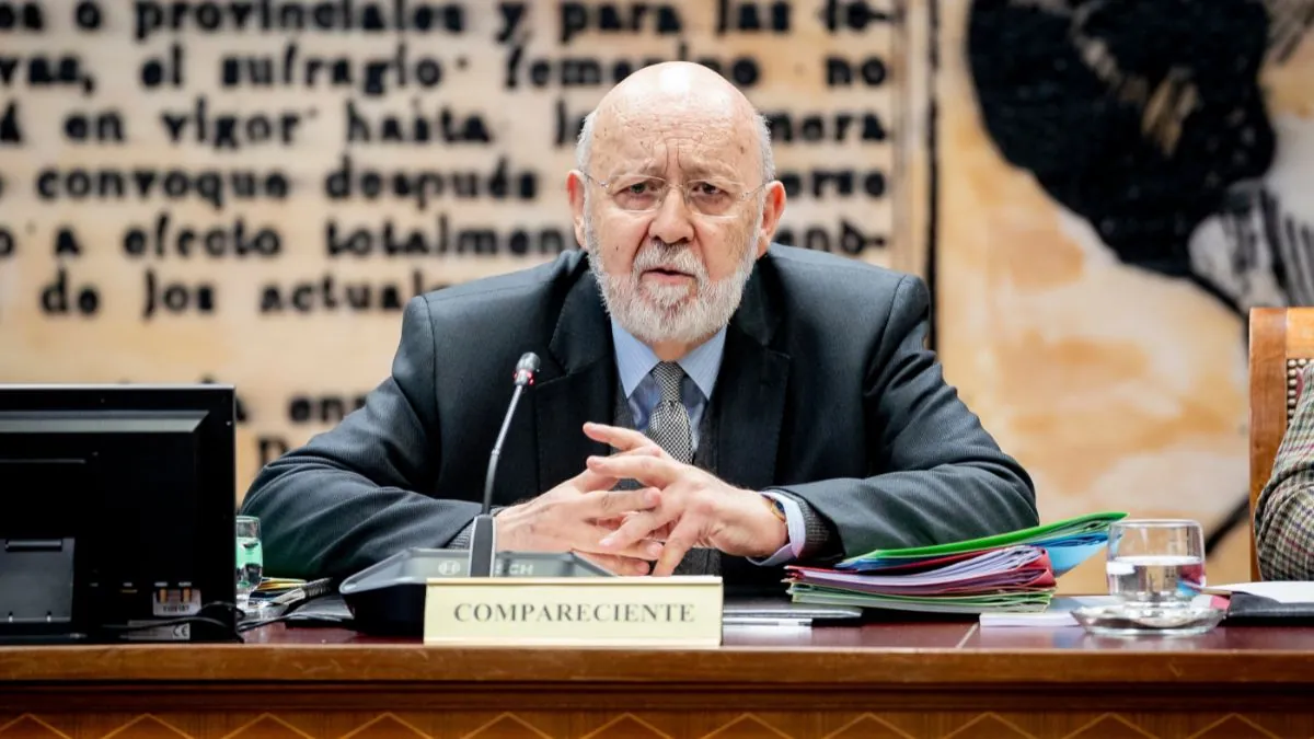 El Senado exige el cese de Tezanos y un nuevo modelo para el CIS
