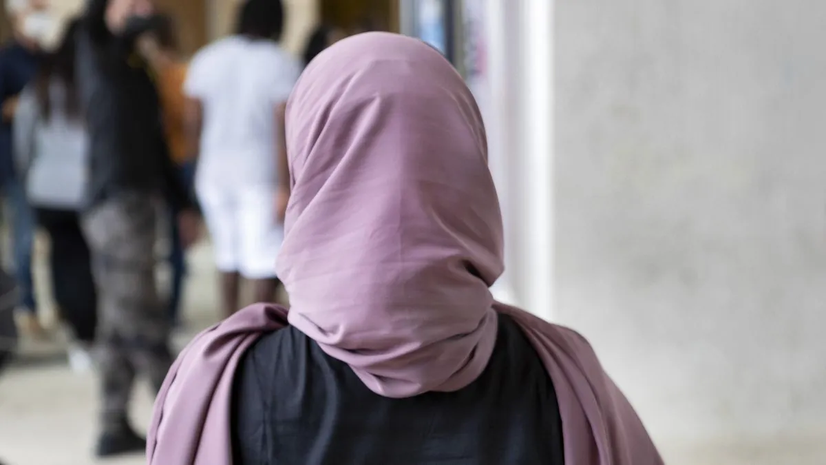 Sentencia avala el uso del hiyab por libertad religiosa