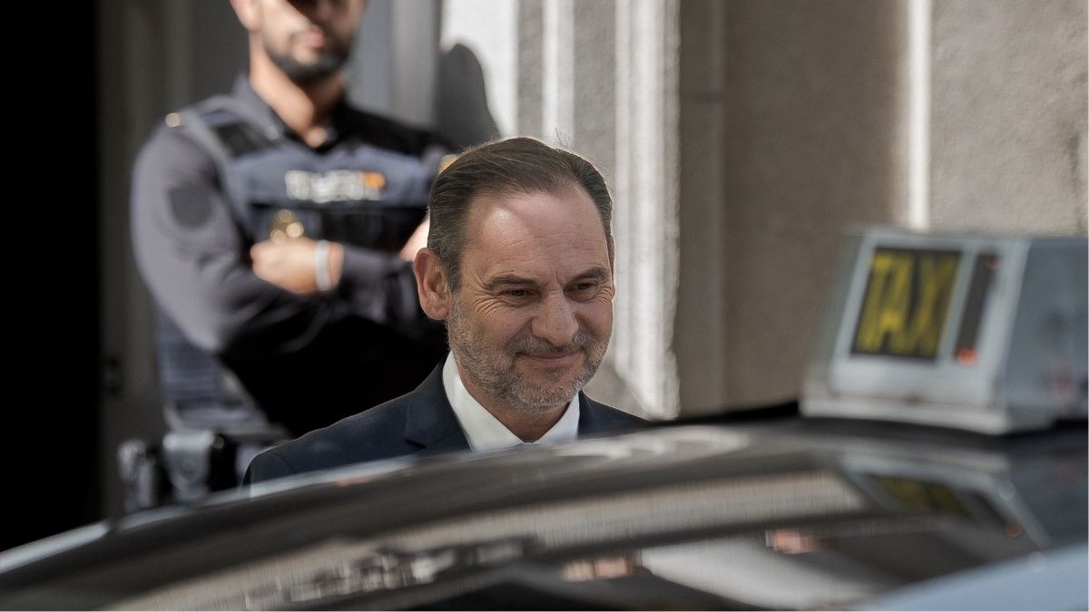Ábalos pide seguir el juicio de mascarillas por vídeo