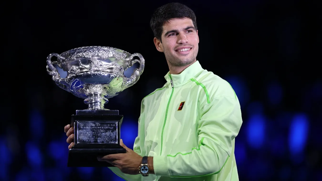 Alcaraz conquista el Open de Australia y hace historia