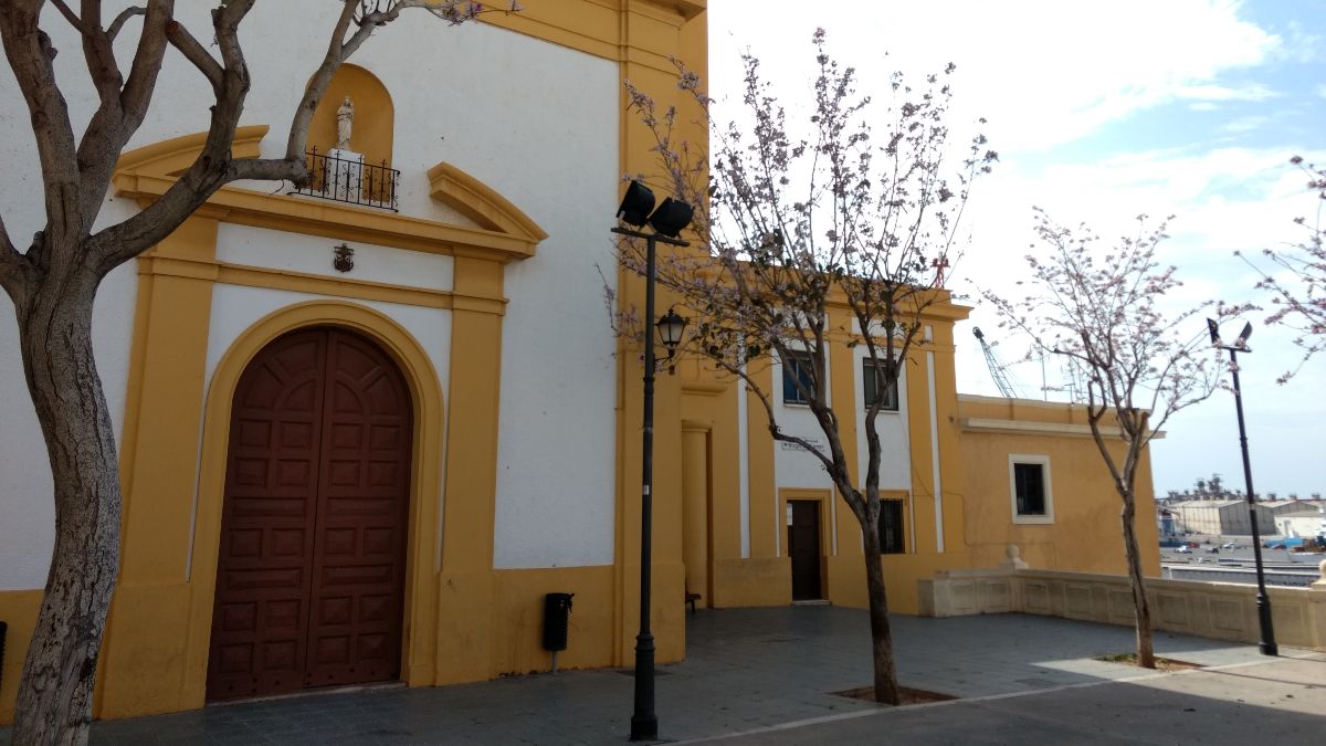 Investigan el asalto y profanación de una iglesia en Almería