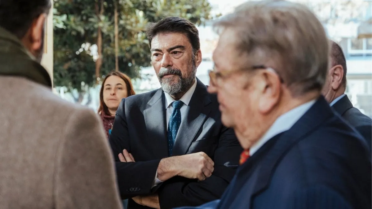 Piden la dimisión de Barcala por el escándalo de viviendas