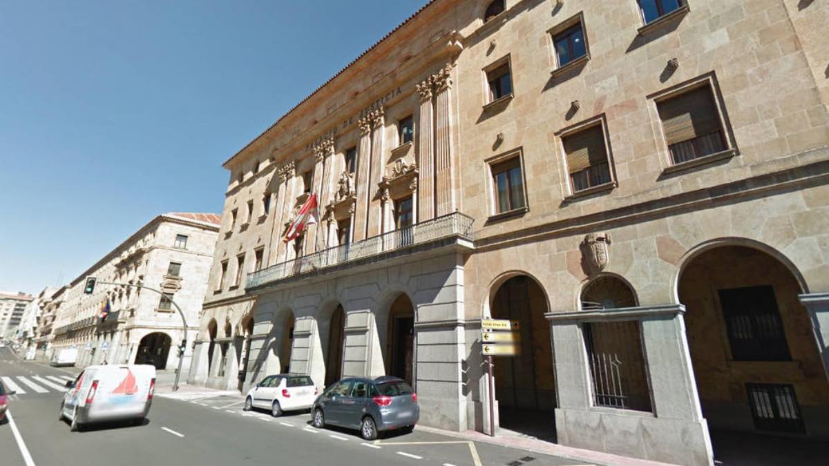 Madre e hijo condenados a 30 años de cárcel en Salamanca