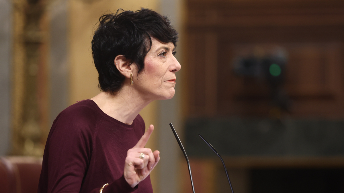 Elma Saiz critica los bulos de PP y Vox sobre Adamuz