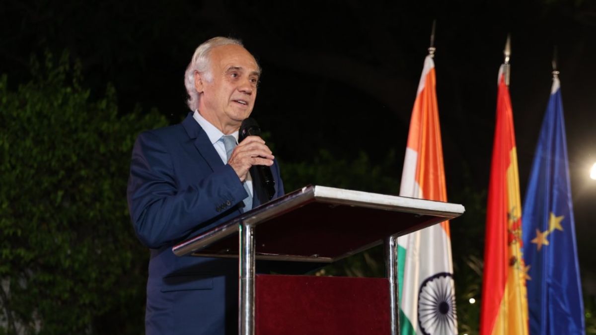 Embajador en India pidió usar al Cervantes para fondos opacos