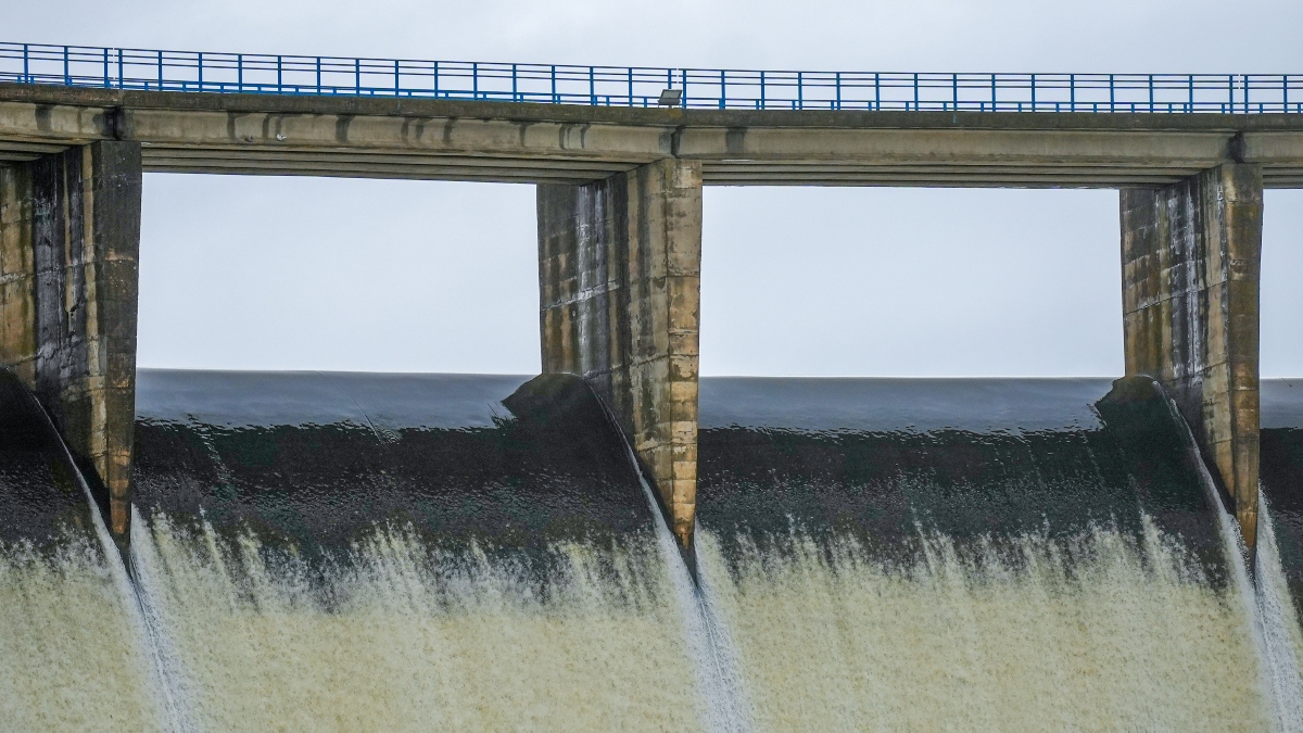 España alcanza su récord de agua embalsada en 30 años