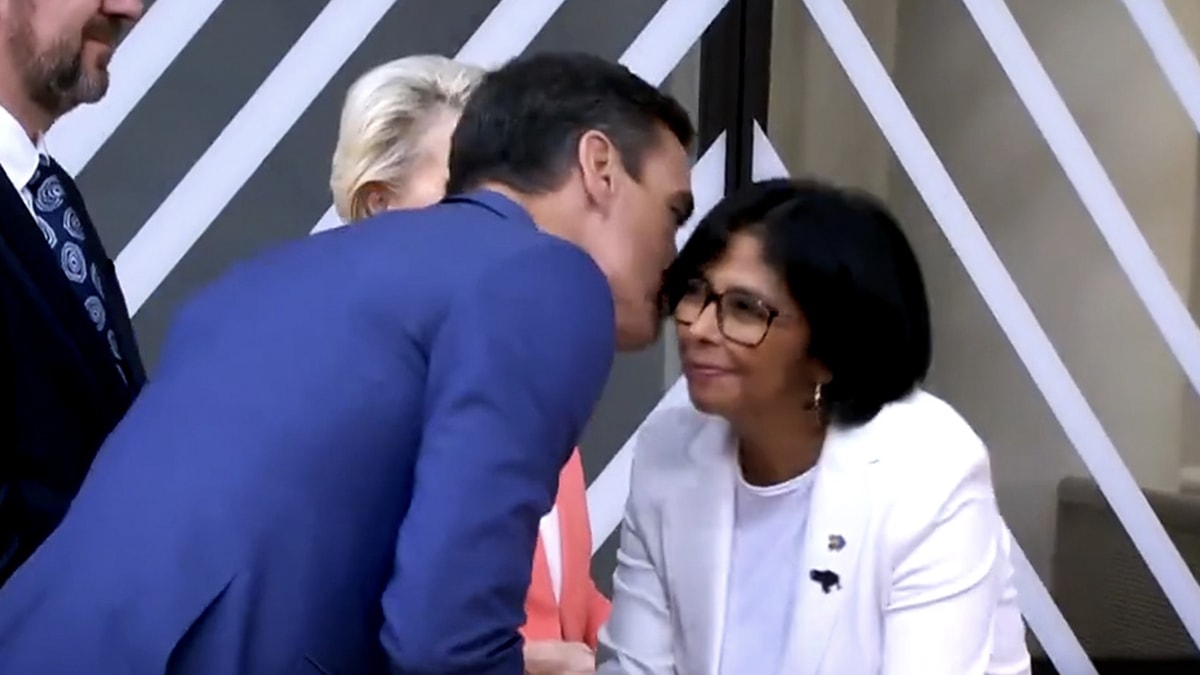 España pide a la UE levantar las sanciones a Delcy Rodríguez