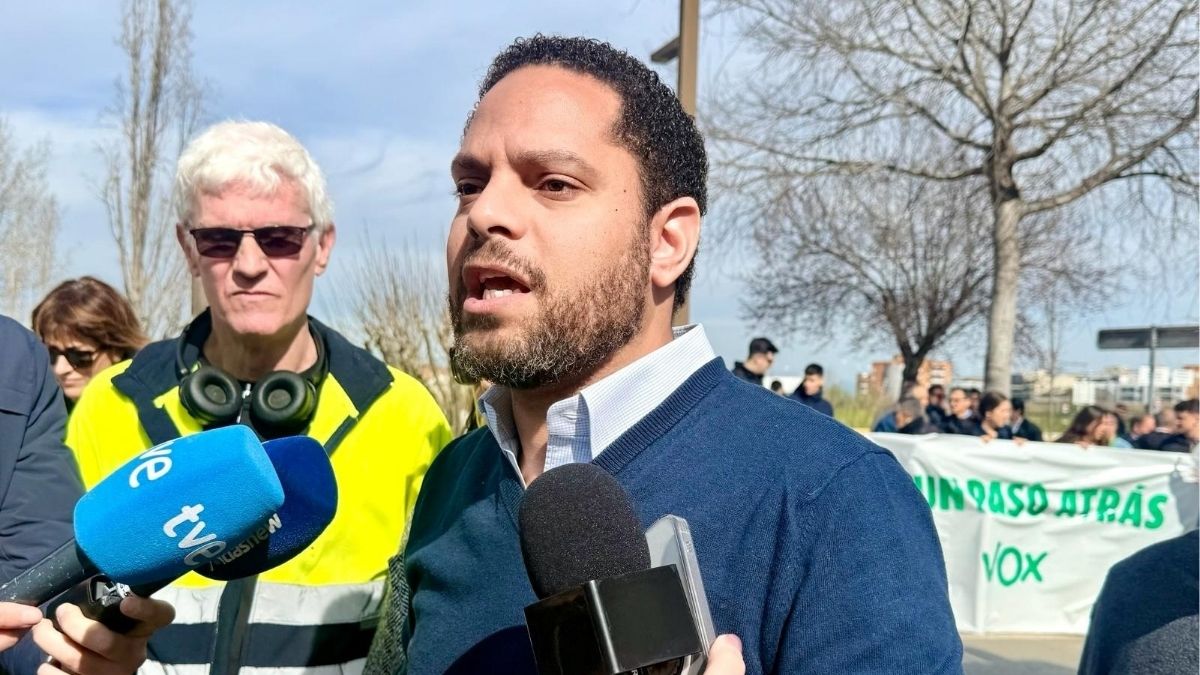 Garriga niega que Vox aprobase su presupuesto por WhatsApp