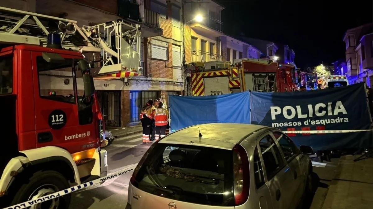 Mueren cinco jóvenes en un incendio en Manlleu, Barcelona