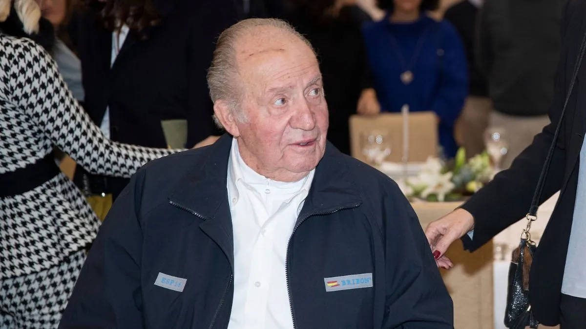Zarzuela deja en manos de Juan Carlos I su regreso a España
