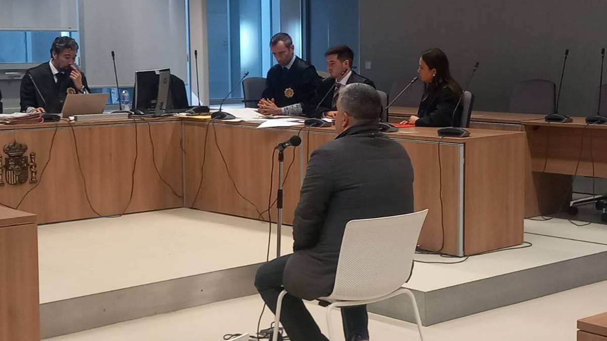 Piden 47 años para el exentrenador del Varea por abusos