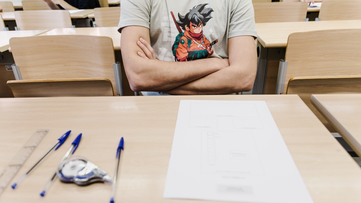 Podemos exige un examen público para títulos de la privada