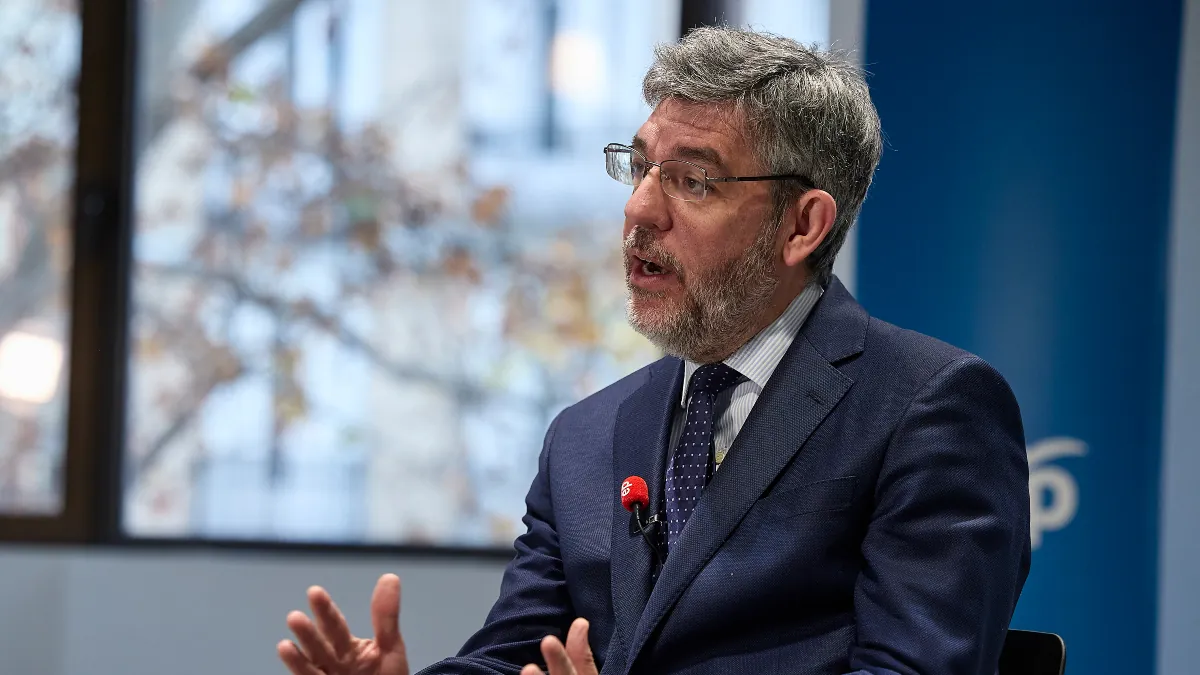El PP denuncia conflicto de interés entre Indra y Escribano