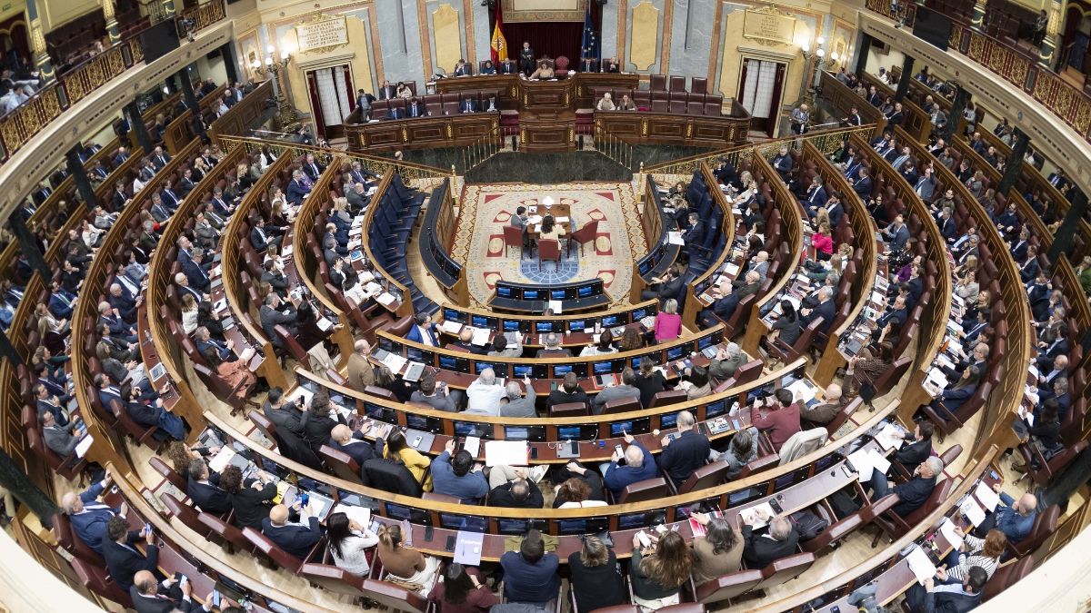 PP, Vox y Junts frenan el tope al alquiler para estudiantes