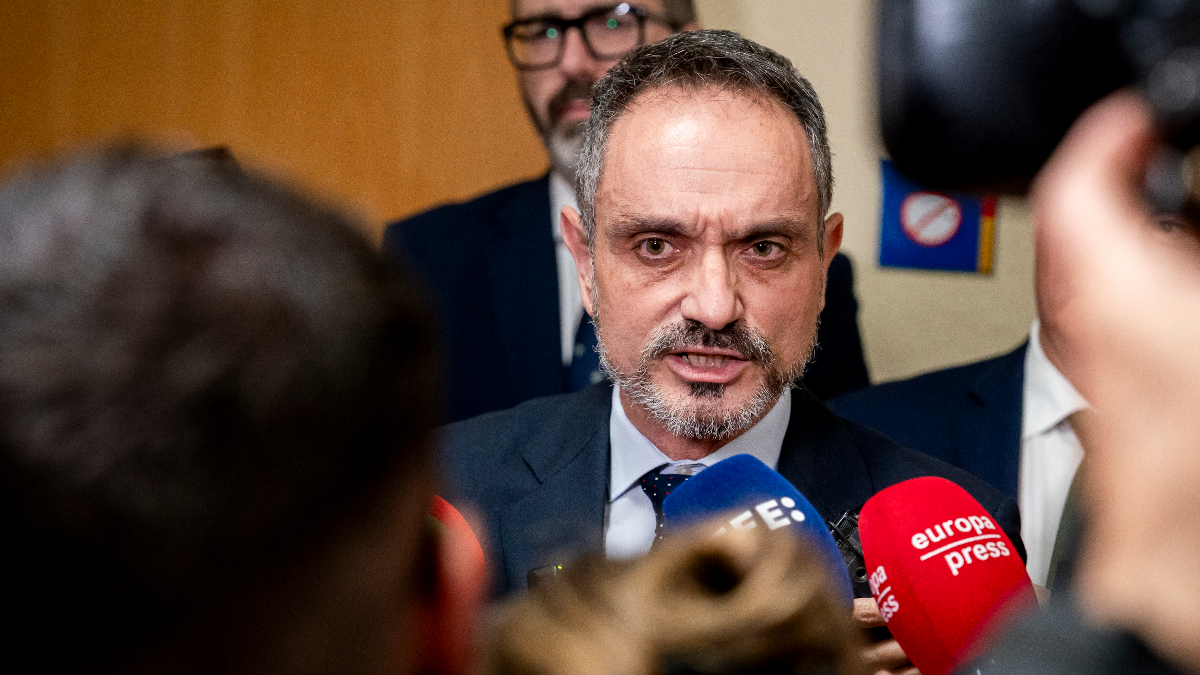 PSOE pide dimisión del alcalde de Móstoles y señala a Ayuso