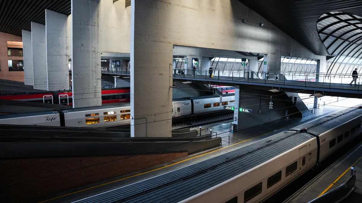 Renfe cancela trenes y AVE en Andalucía por el temporal