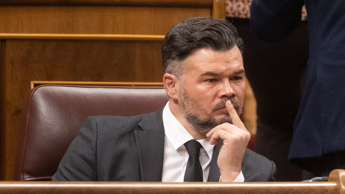 Rufián y el Gobierno negocian un nuevo decreto de pensiones