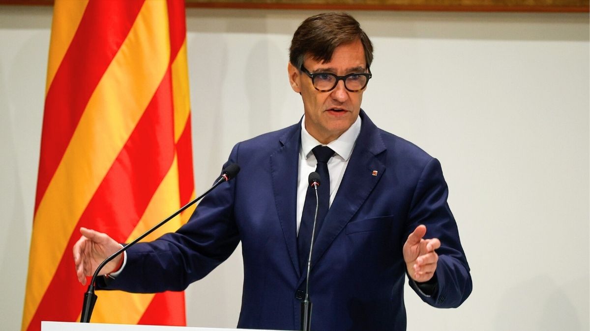 Salvador Illa retoma sus funciones tras su baja médica