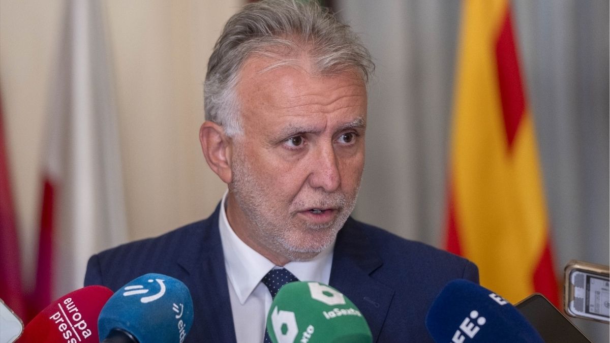 Torres cuestiona la permanencia de Felipe González en el PSOE