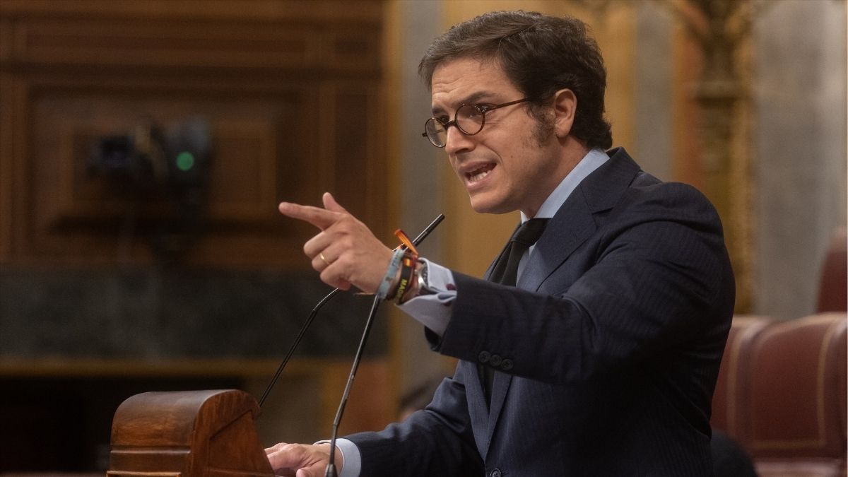 Vox tacha de hipócritas a PSOE y ERC tras el rechazo al burka
