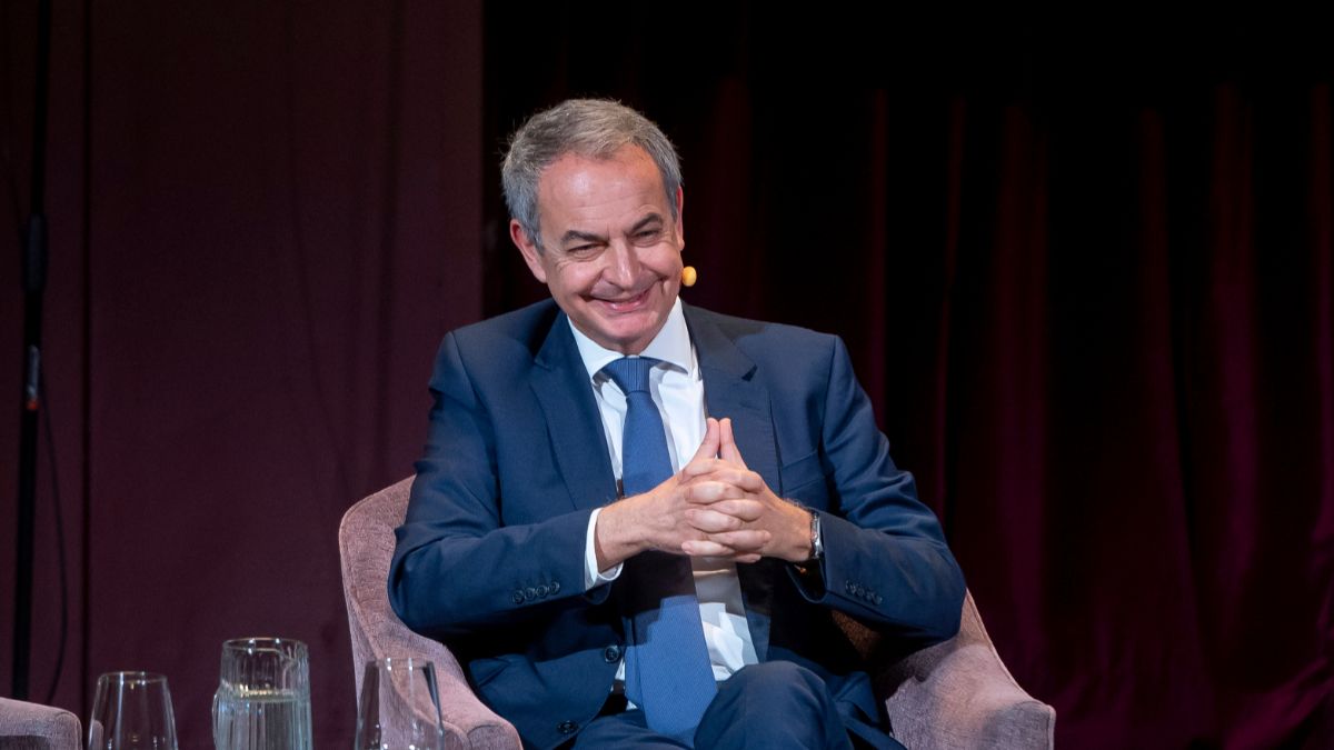 Zapatero niega nexo con Plus Ultra y defiende su asesoría