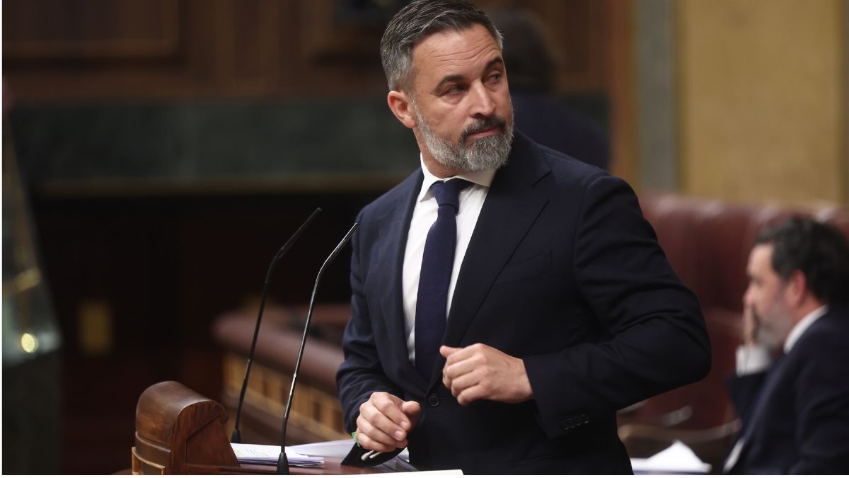 Abascal arremete contra Sánchez por ocultar su corrupción