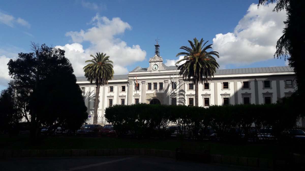 Un abogado de La Coruña, condenado por estafar a un cliente