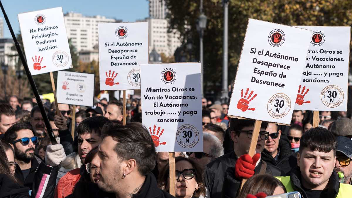 Autónomos convocan protestas en 40 ciudades de España