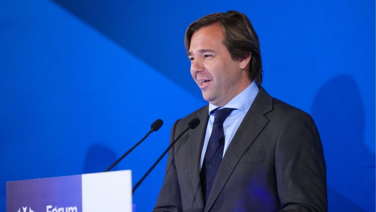 PP no descarta un cara a cara de Juanma Moreno y Montero
