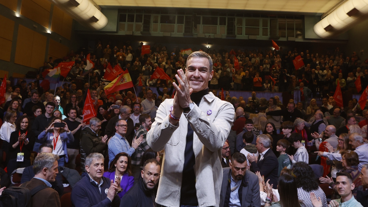 El PSOE supera al PP por 8,5 puntos según el CIS de marzo