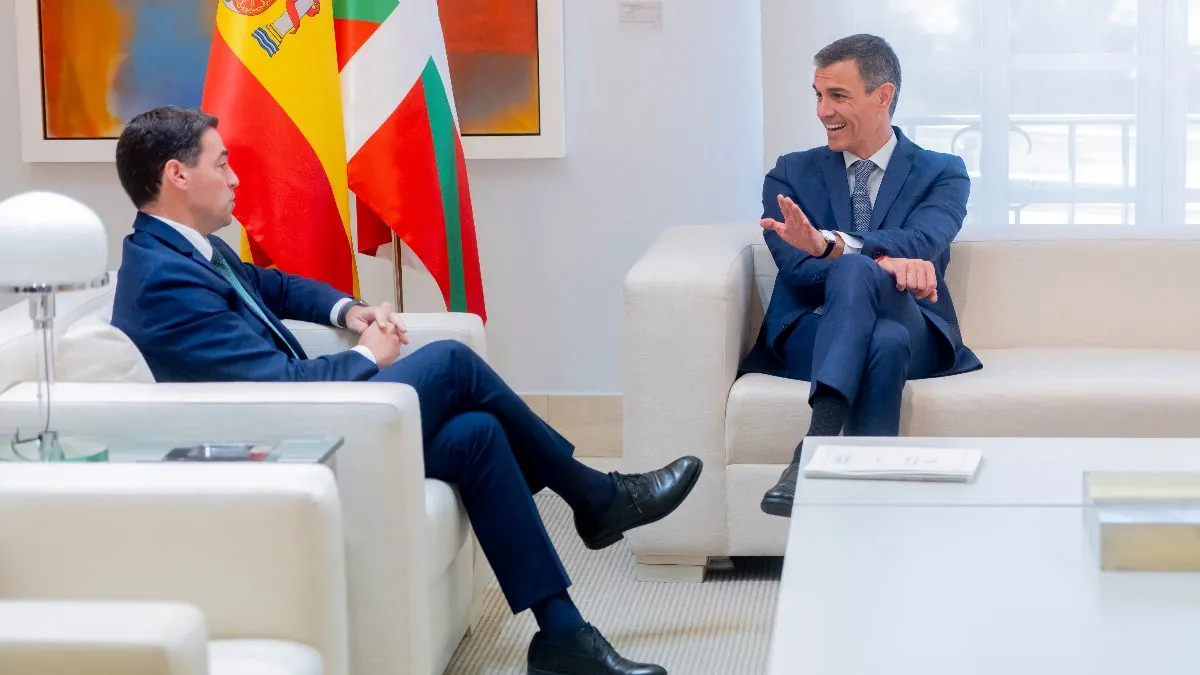 España y Euskadi pactan la cogestión de aeropuertos