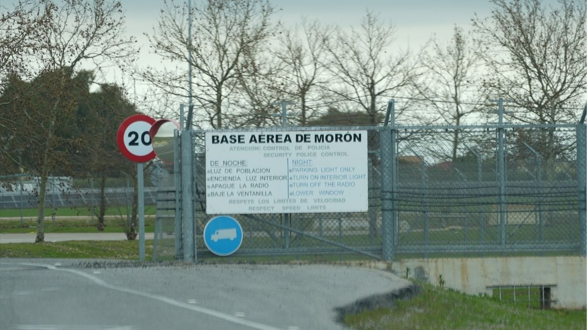 España cierra su espacio aéreo por la guerra de Irán