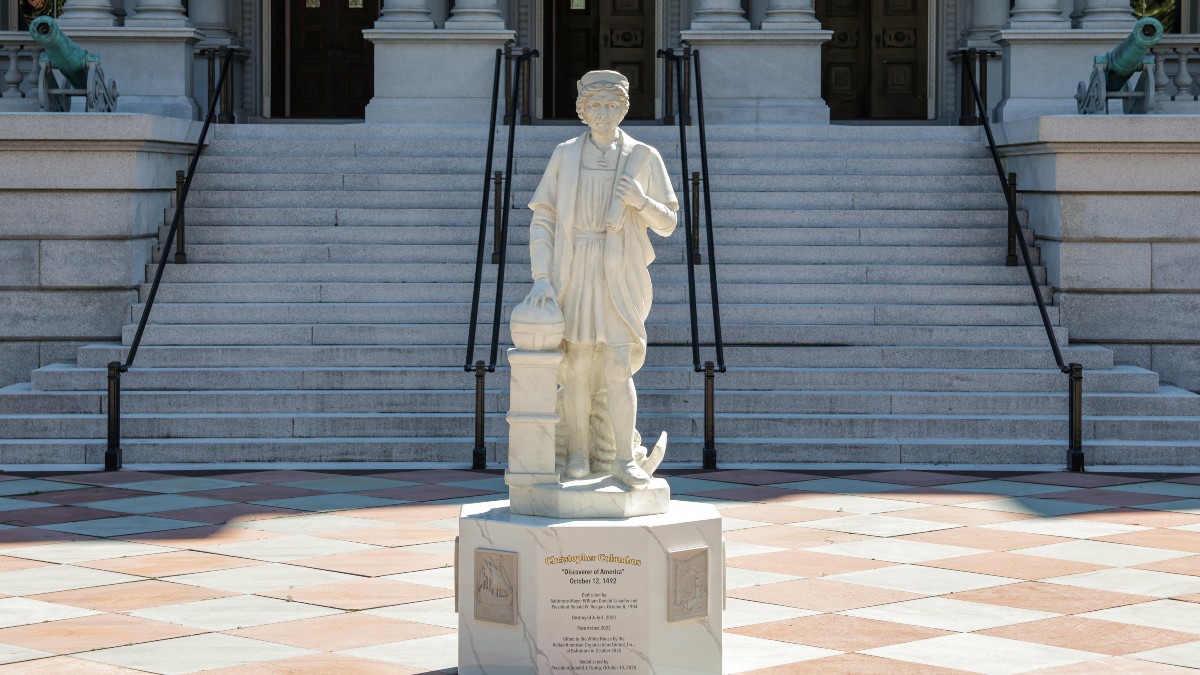 España evita la estatua de Colón de Trump en la Casa Blanca