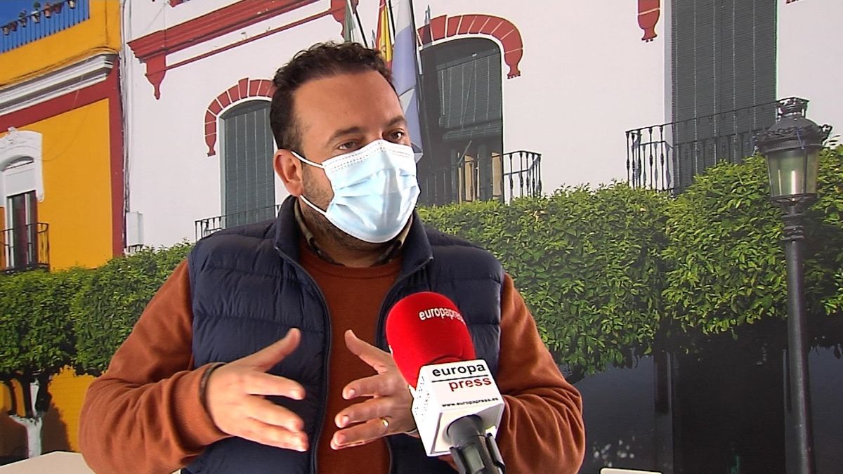 Archivan el caso contra el exalcalde de La Algaba por acoso