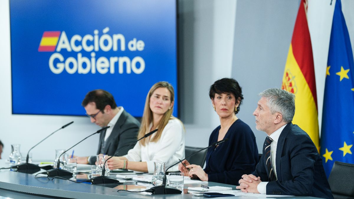 Gobierno respalda al Rey tras admitir abusos en la Conquista