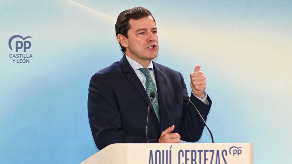 Mañueco finalizará la unidad de radioterapia de Palencia