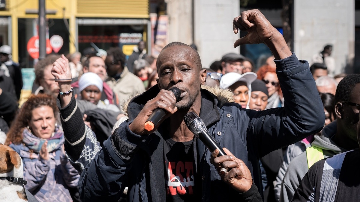 Mbaye denunciará a la Policía por racismo y violencia